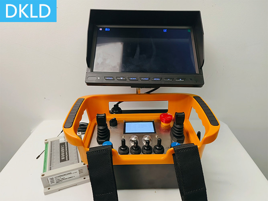 300 Meter Wireless Video Integrated Tracked Vehicle Wireless Remote Control